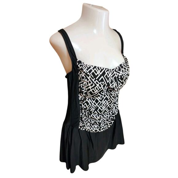 Tropical Escape Geometric Swim Dress Plus Size 20W Black One-Piece Swimsuit- New - Picture 3 of 6